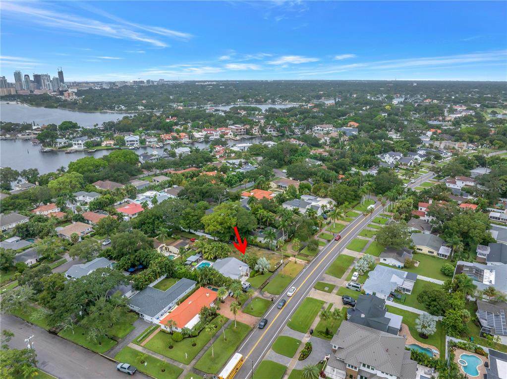 945 Snell Isle Boulevard - Photo 1