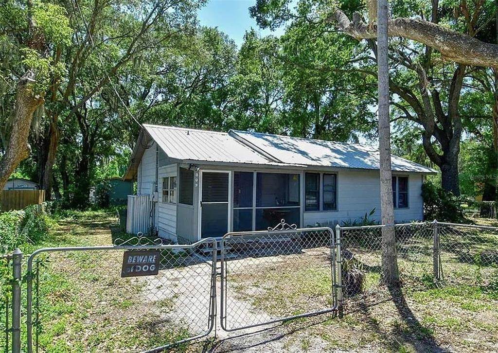 809 Saunders Street - Photo 1