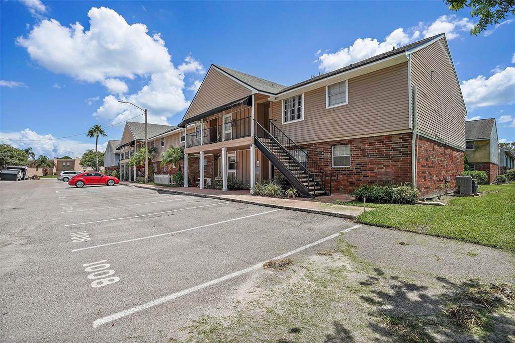 200 Country Club Drive - Photo 1