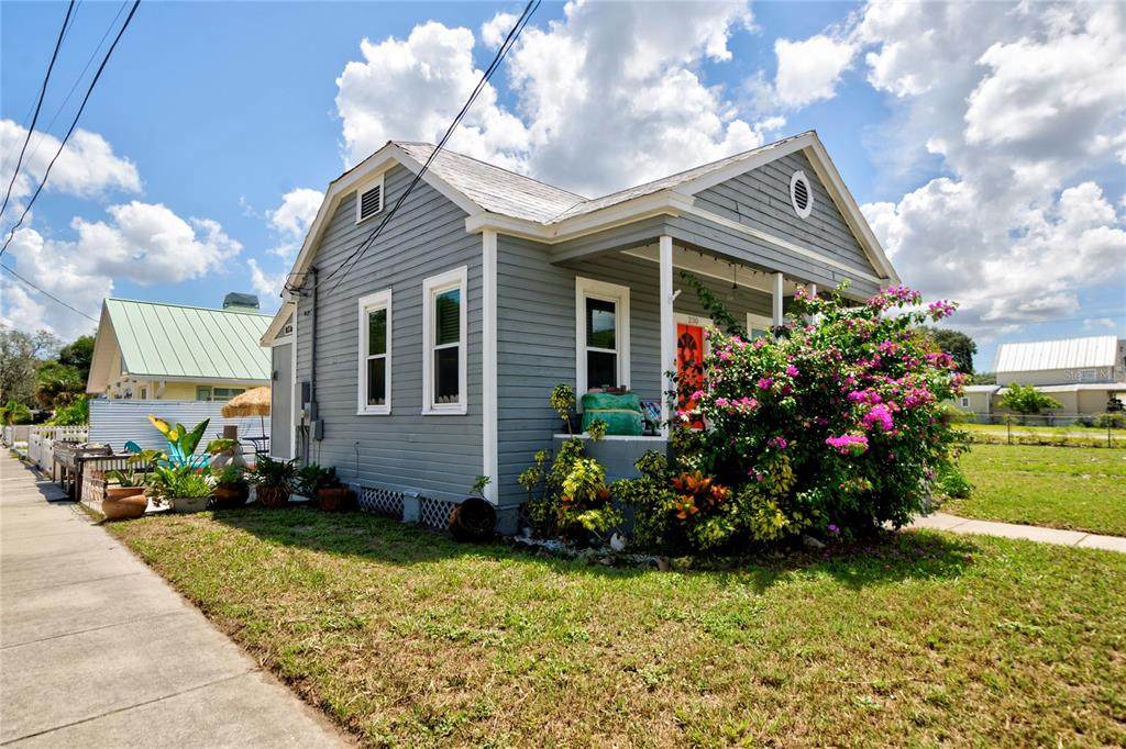230 Hibiscus Street - Photo 1