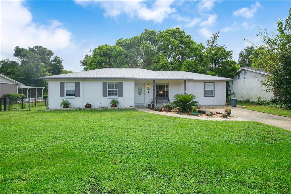 426 Macy Ave - Photo 1