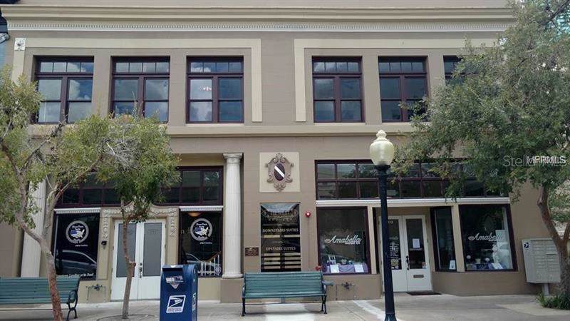 112 Indiana Avenue - Photo 1