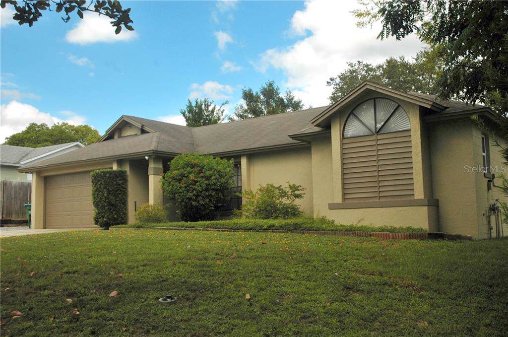 192 Larchmont Drive - Photo 1