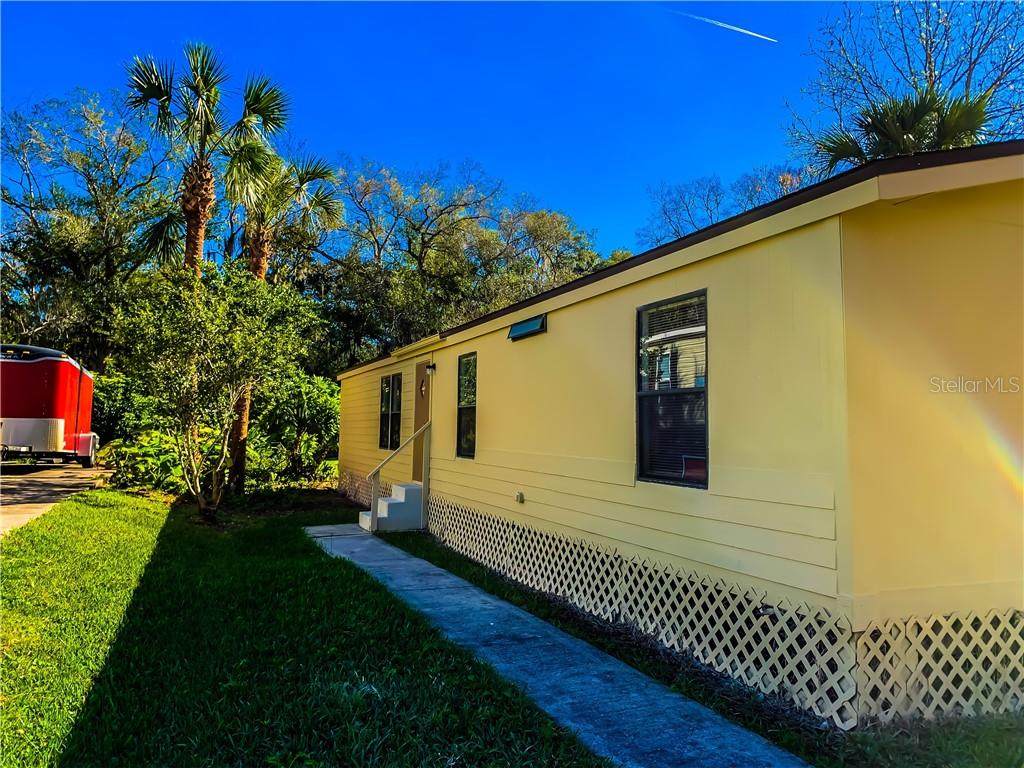1301 Elizabeth Street - Photo 1