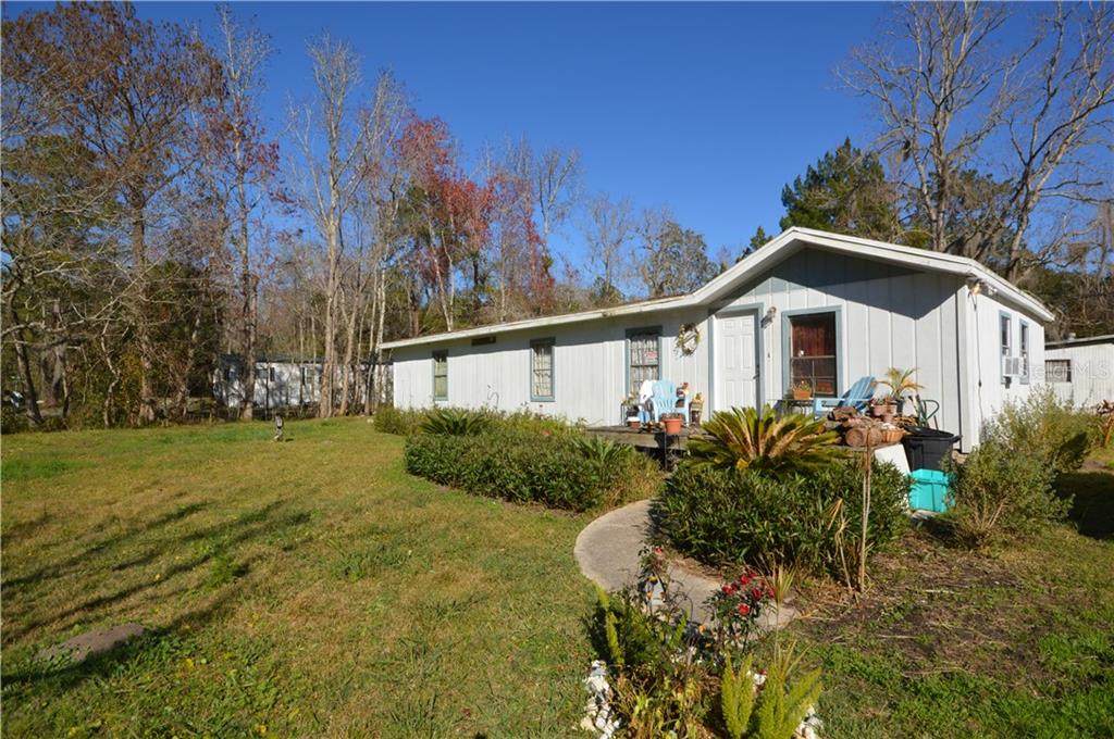 140 Islander - Photo 1