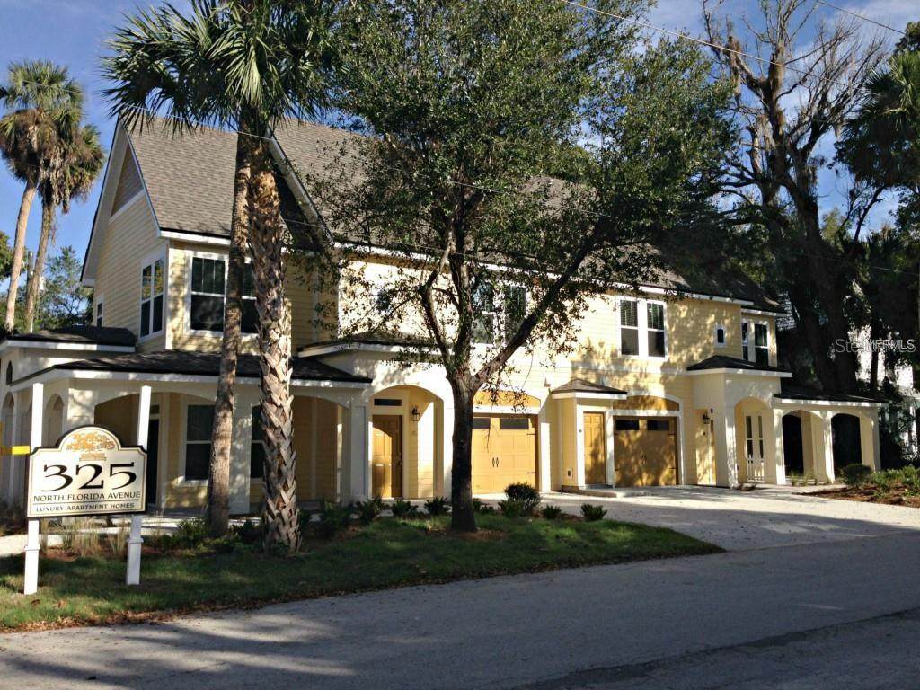 325 Florida Avenue - Photo 1