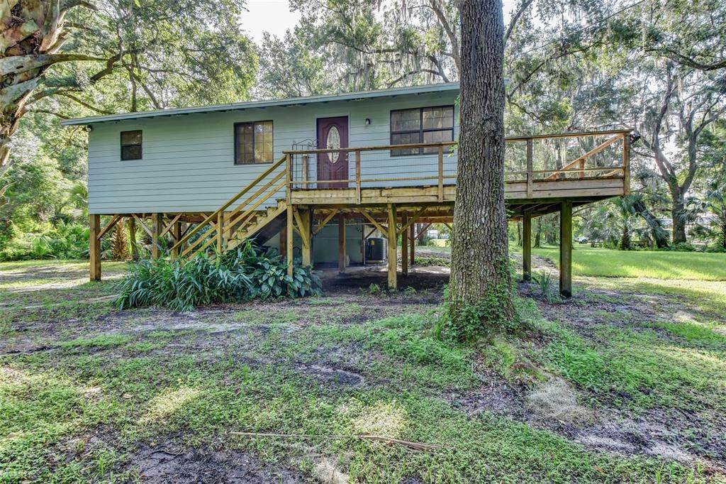 399 Carnette Drive - Photo 1