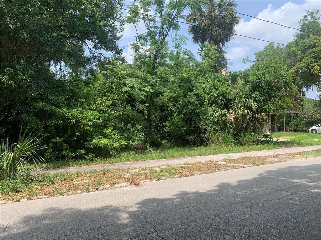 379 Orange Avenue - Photo 1