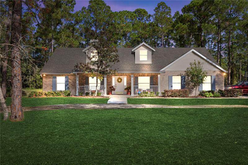 424 Fox Run - Photo 1