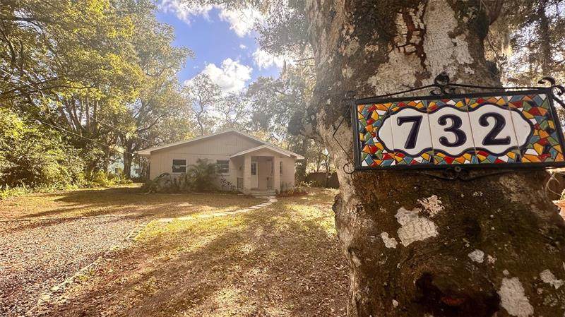 732 Arizona Avenue - Photo 1
