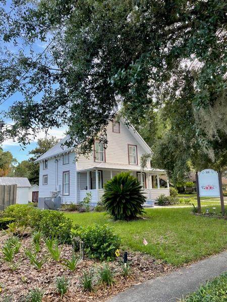 316 Graves Avenue - Photo 1