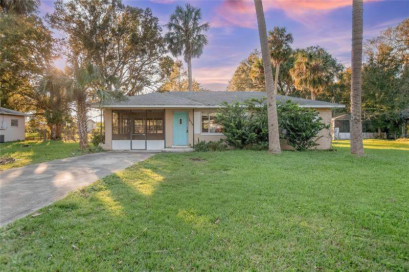 1638 Lakeside Drive - Photo 1