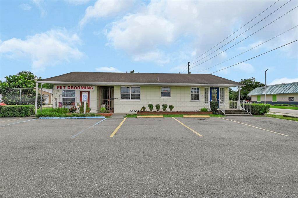 1319 Woodland Boulevard - Photo 1