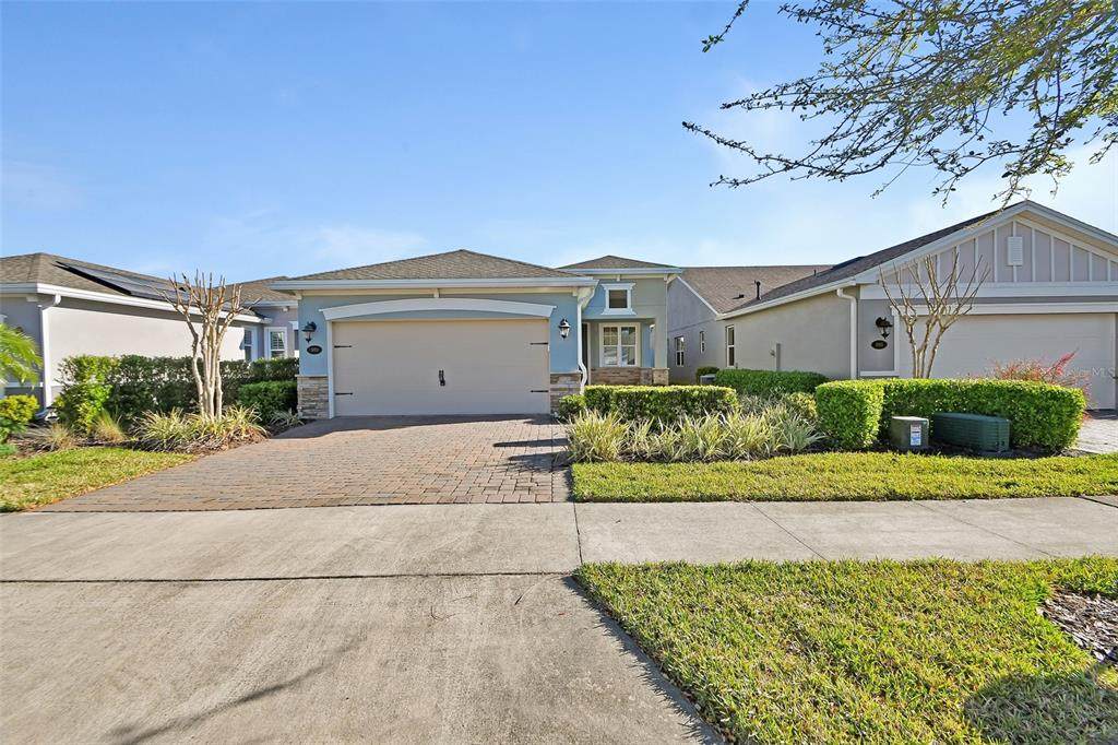 1079 Lincolnshire Drive - Photo 1
