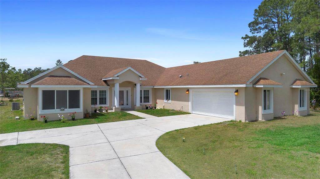 2048 Laredo Drive - Photo 1