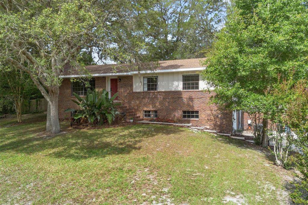 2032 Yorkshire Drive - Photo 1