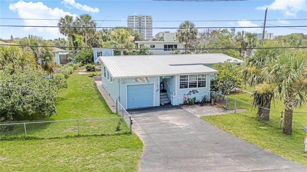 1420 Grandview Avenue - Photo 1