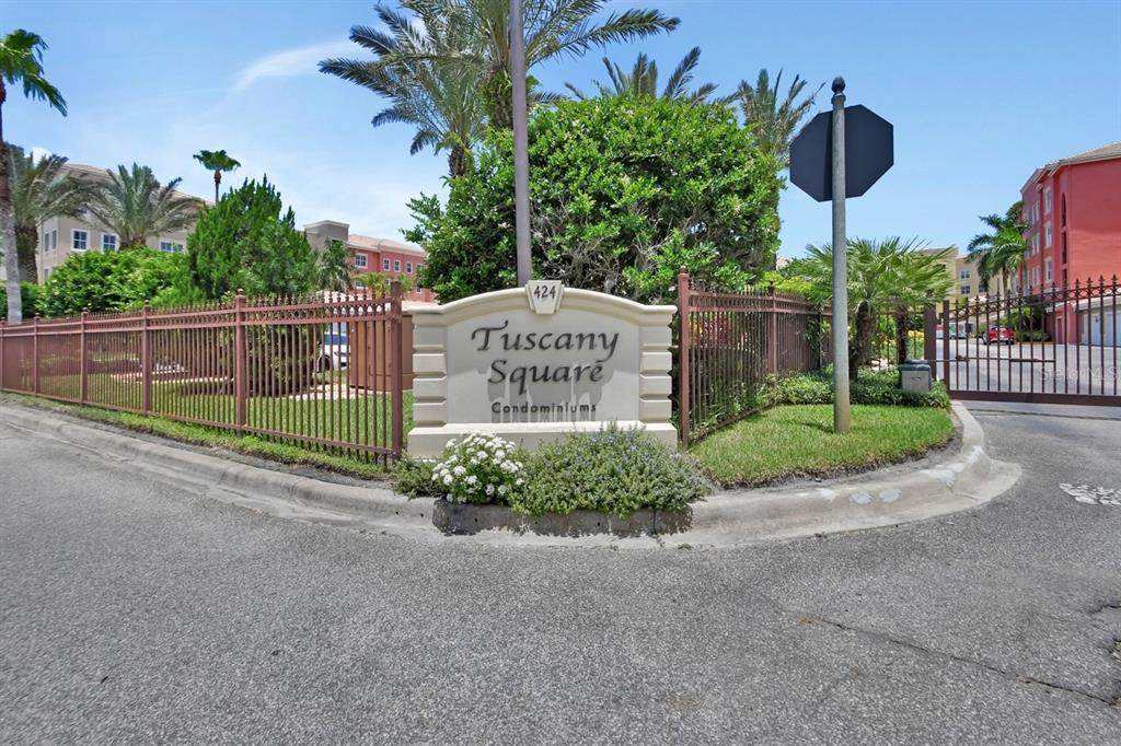 424 Luna Bella Lane - Photo 1