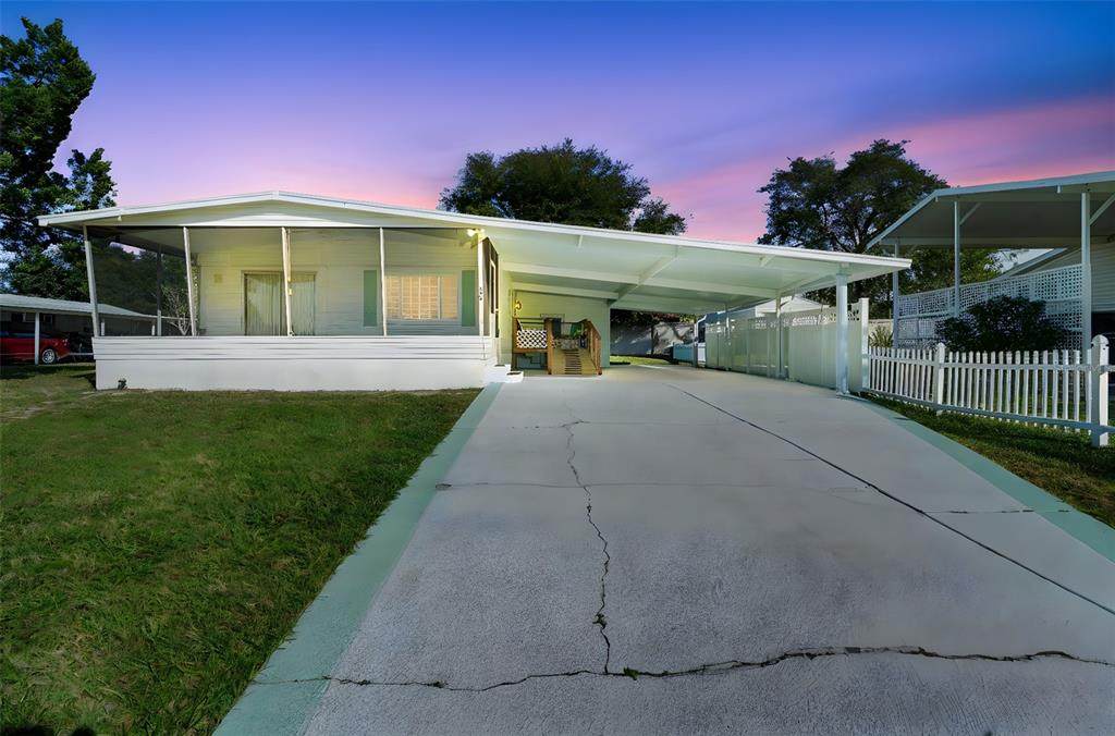105 Florence Boulevard - Photo 1