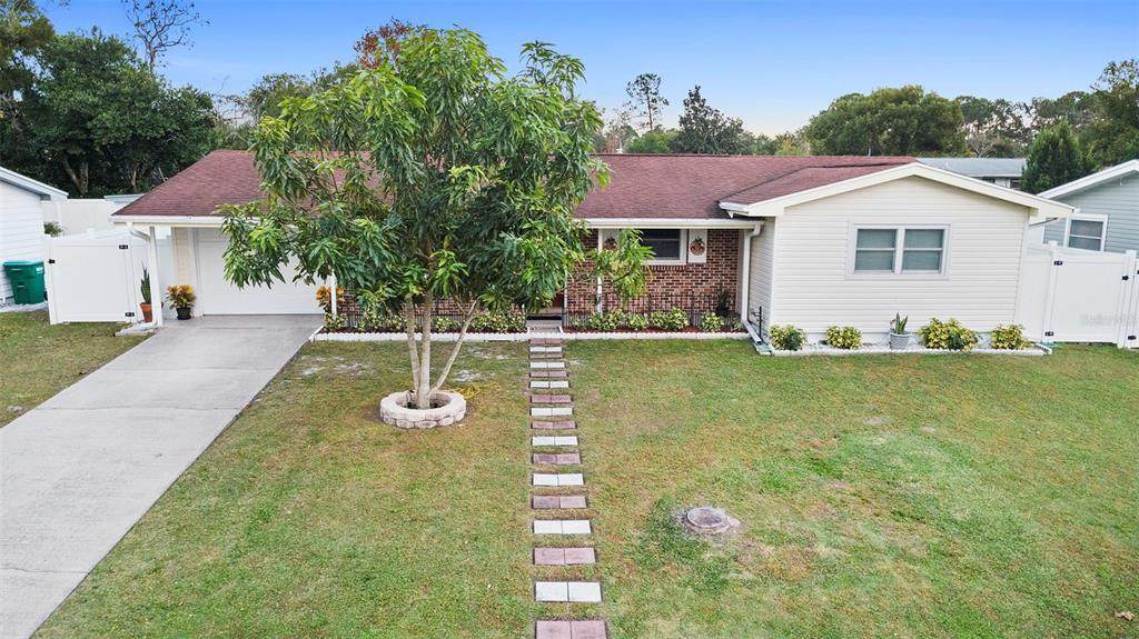 2061 Keyes Lane - Photo 1