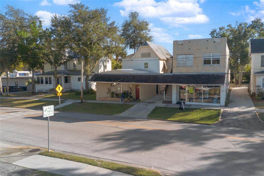 128 Rich Avenue - Photo 1