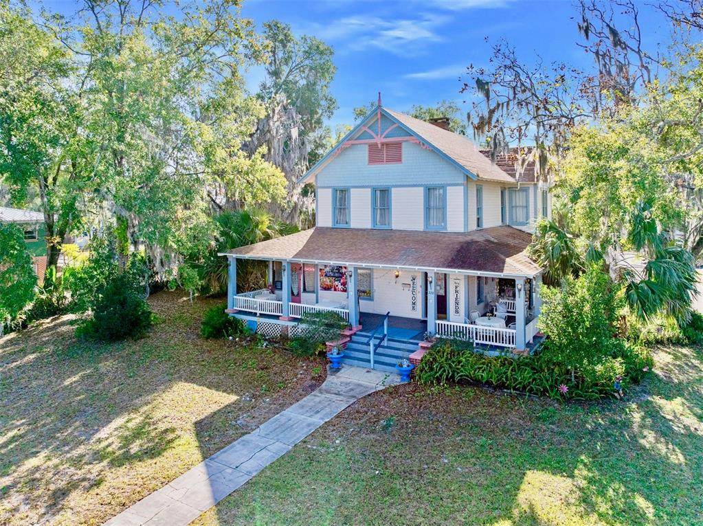 228 Howry Avenue - Photo 1