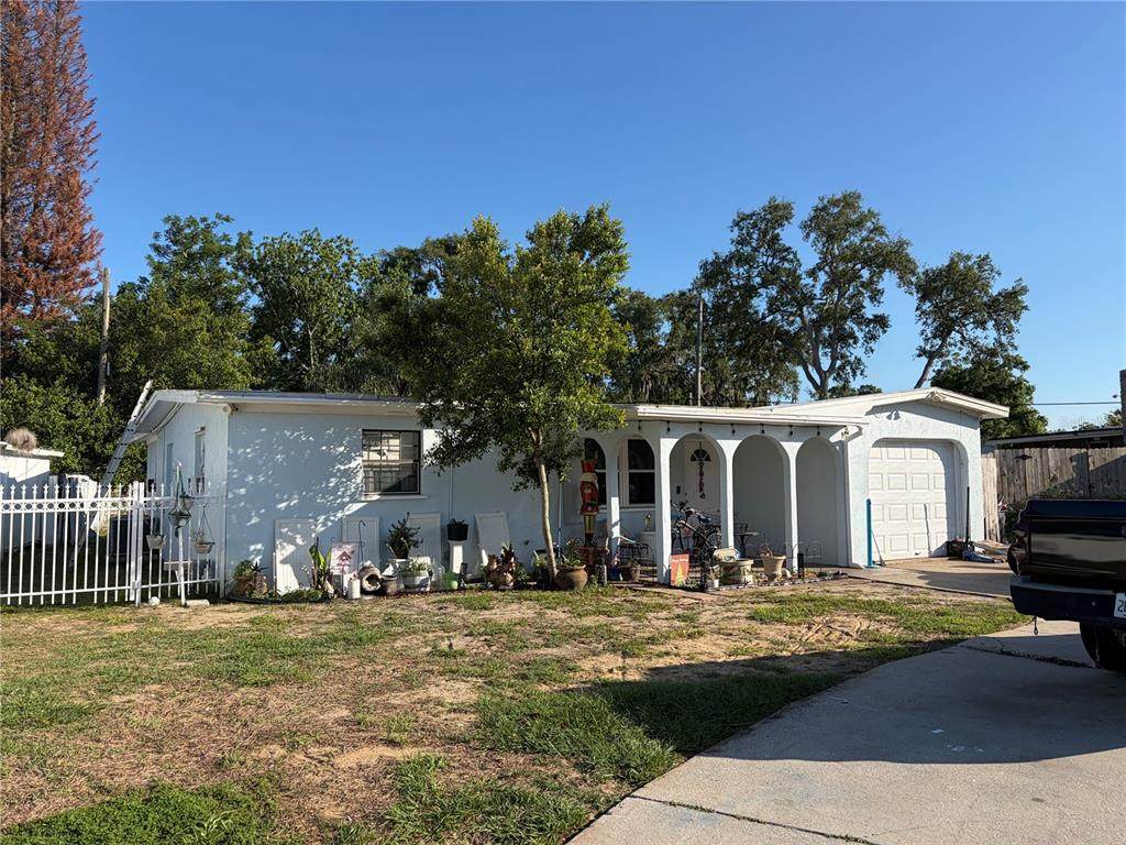 1405 Jackson Avenue - Photo 1