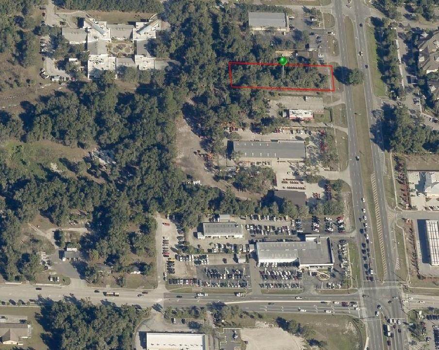 1526 Woodland Boulevard - Photo 1