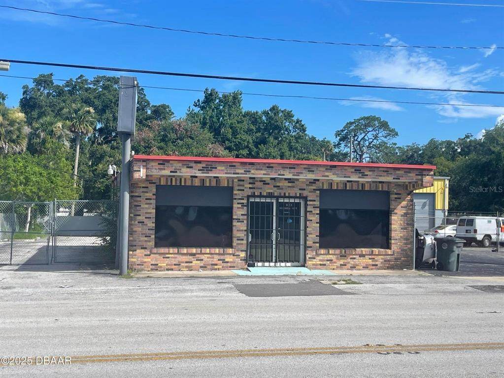 833 Mason Avenue - Photo 1