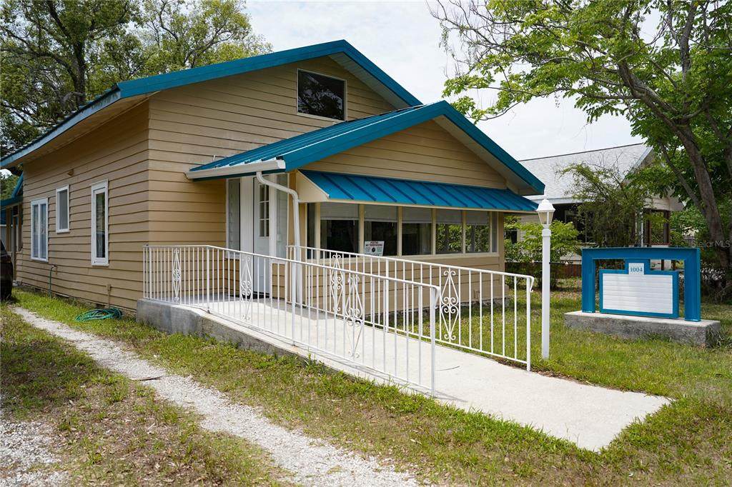 1004 Talton Avenue - Photo 1