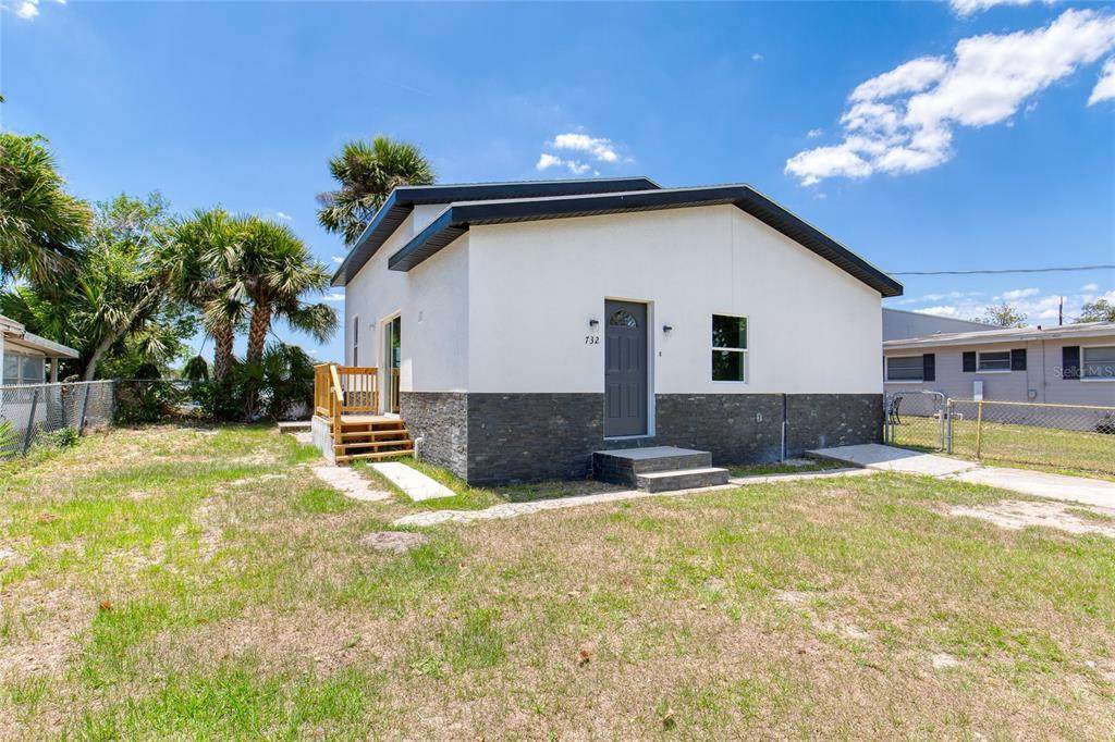732 Avondale Avenue - Photo 1