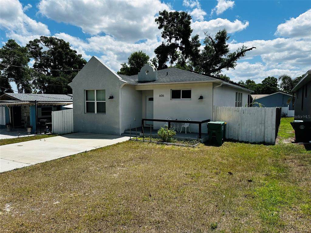 606 Voorhis Avenue - Photo 1