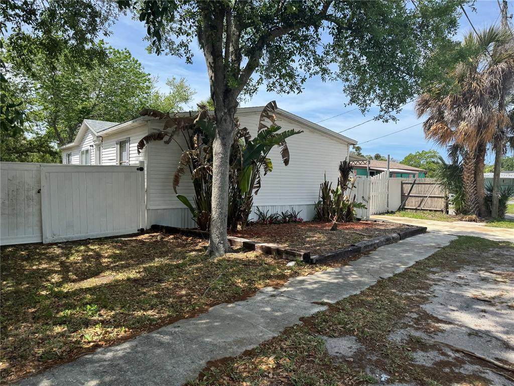 5406 Sydney Street - Photo 1