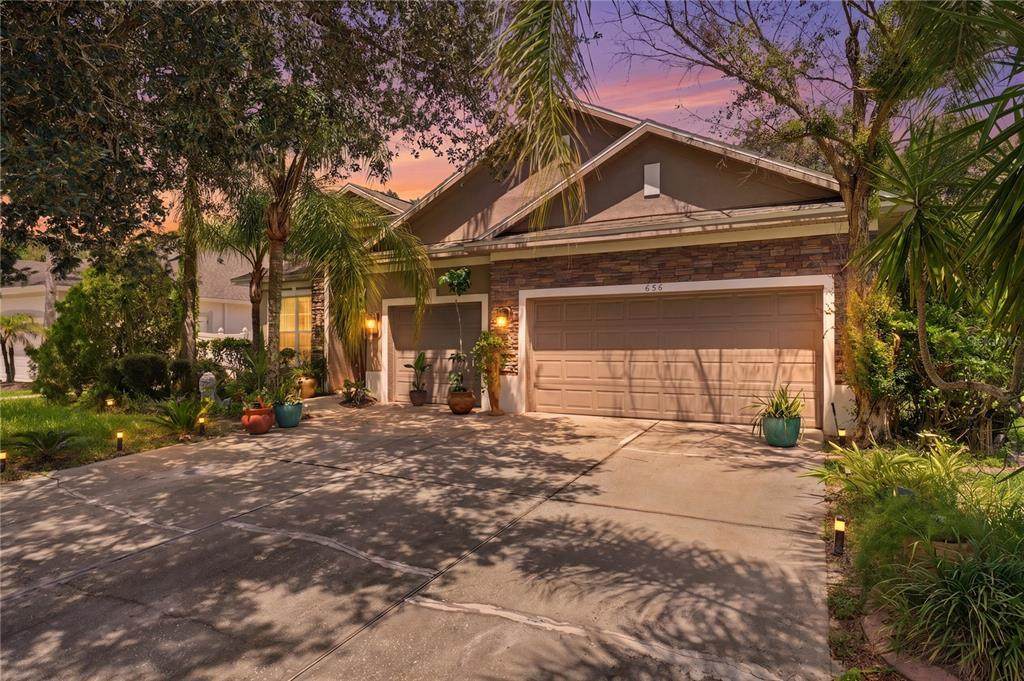 458 Woodford Drive - Photo 1