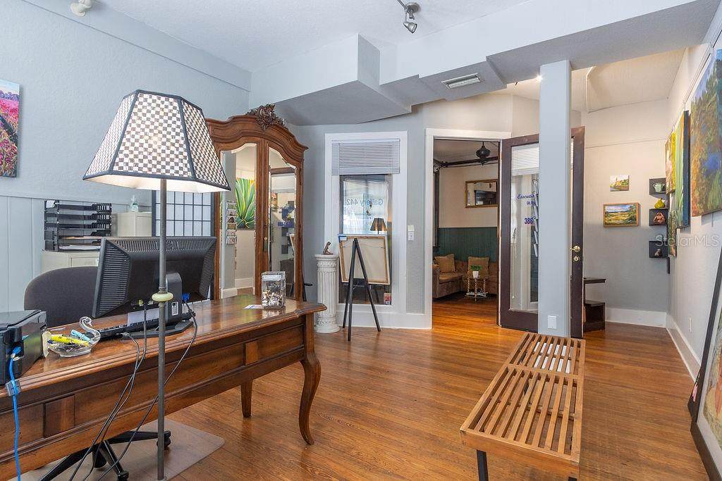 442 New York Avenue - Photo 1