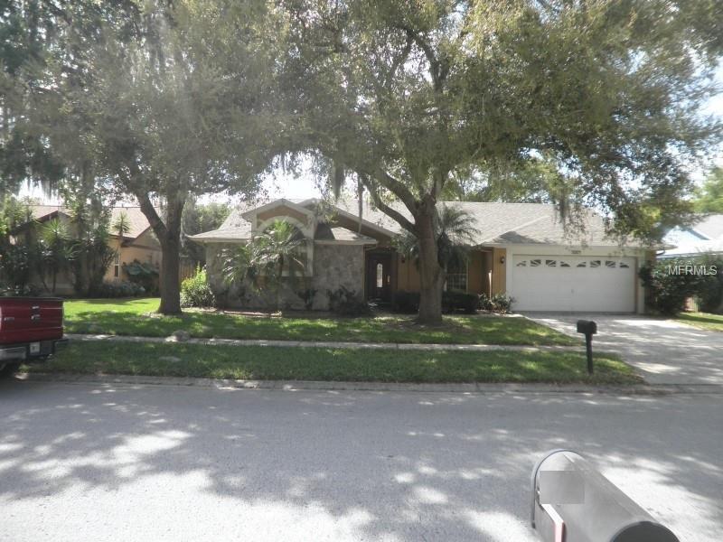 3004 Sprawling Oaks Place - Photo 1