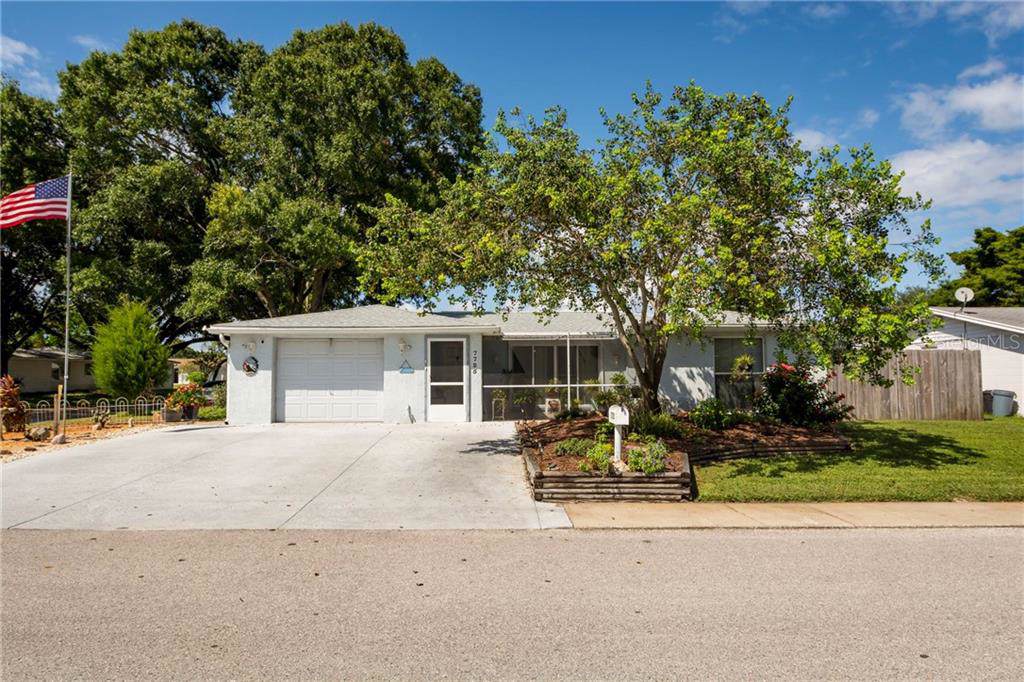 7725 Farmlawn Drive - Photo 1
