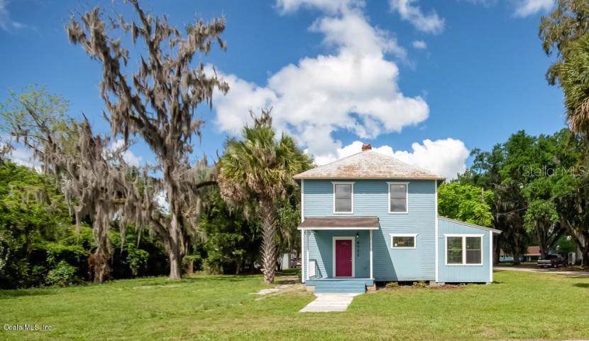 6722 220TH Terrace - Photo 1