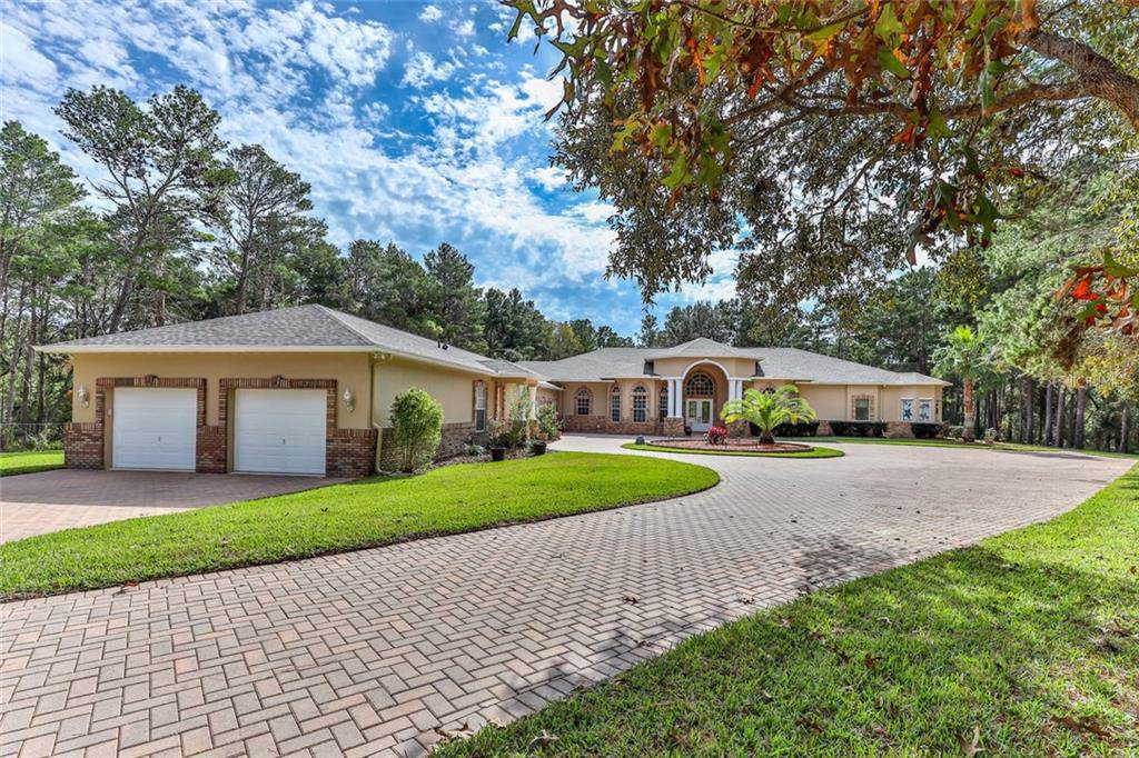 9402 Sand Pines Court - Photo 1
