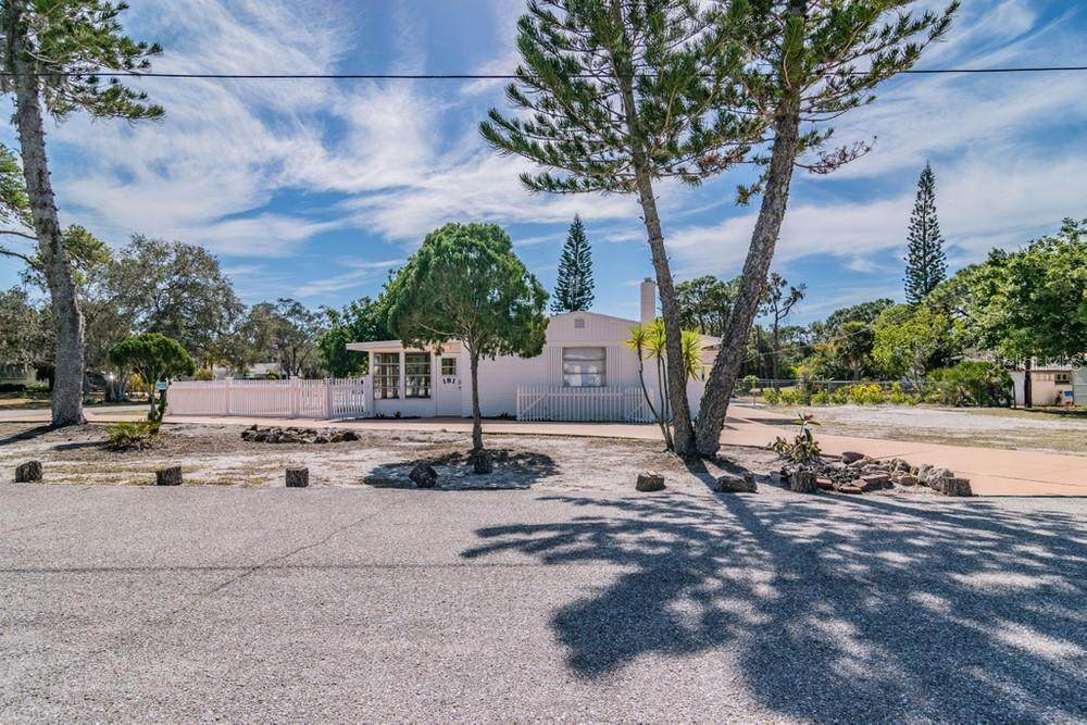 181 Hosmer Avenue - Photo 1