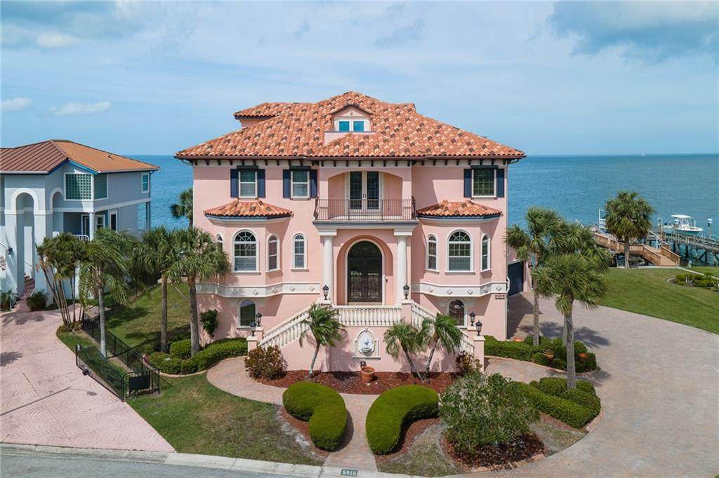 5015 Westshore Drive - Photo 1