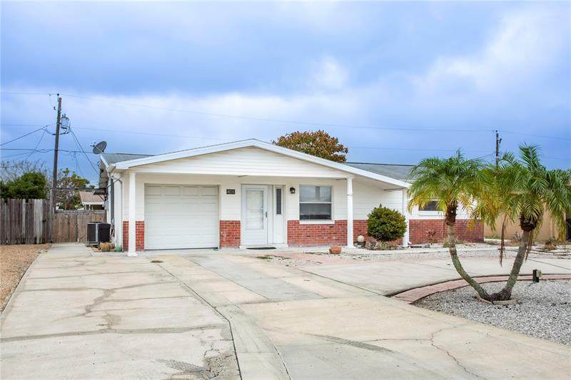 4031 Chesswood Drive - Photo 1