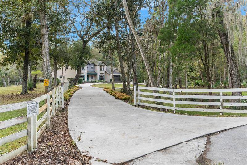 10111 Southwood Court - Photo 1