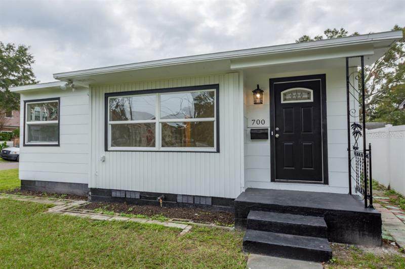 700 52ND Avenue - Photo 1