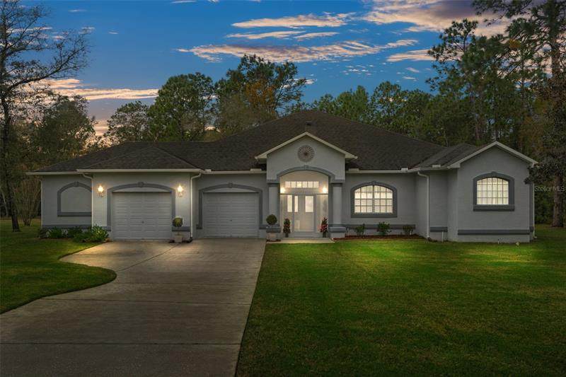 15900 Oakcrest Circle - Photo 1