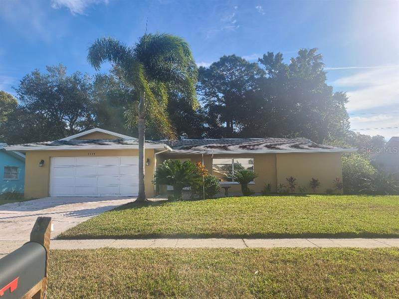 2638 Pinewood Drive - Photo 1