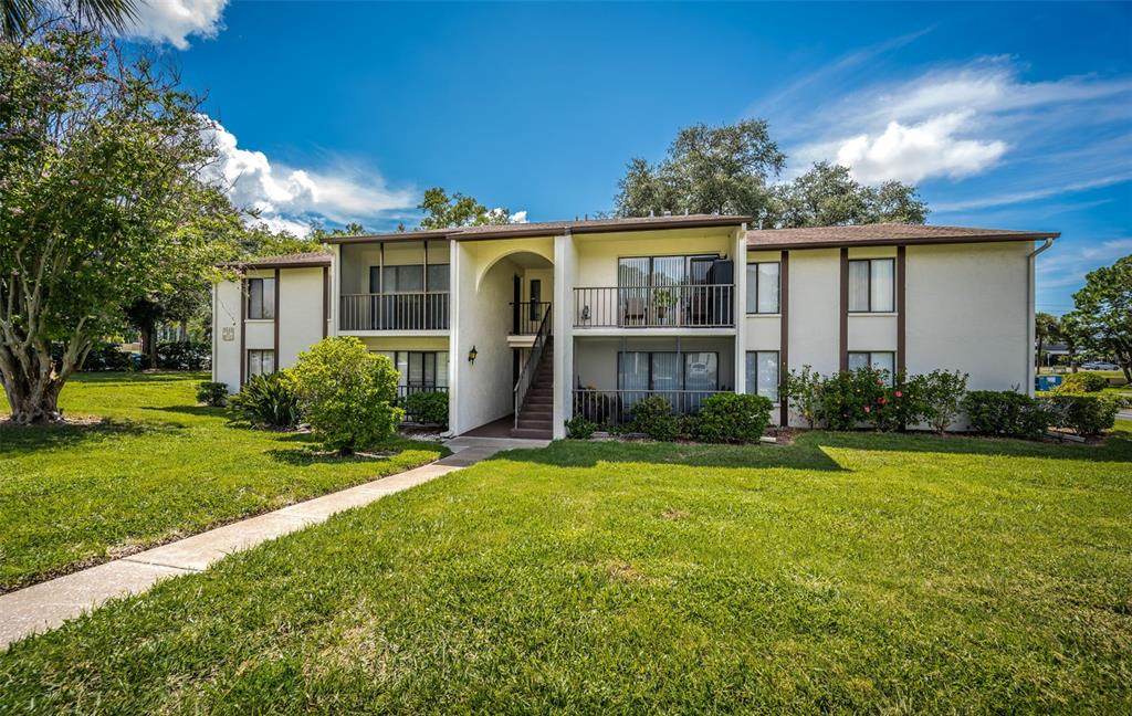2522 Pine Ridge Way - Photo 1