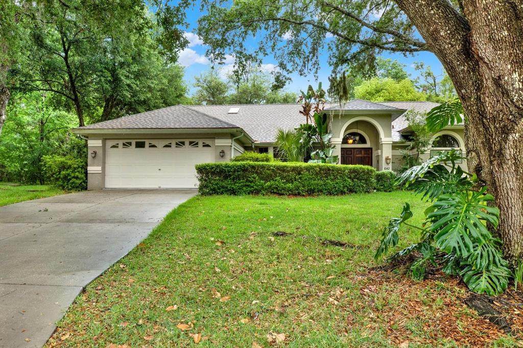 642 Erin Way - Photo 1