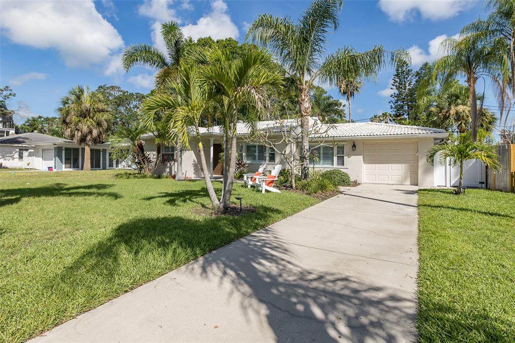 1830 Santa Barbara Drive - Photo 1