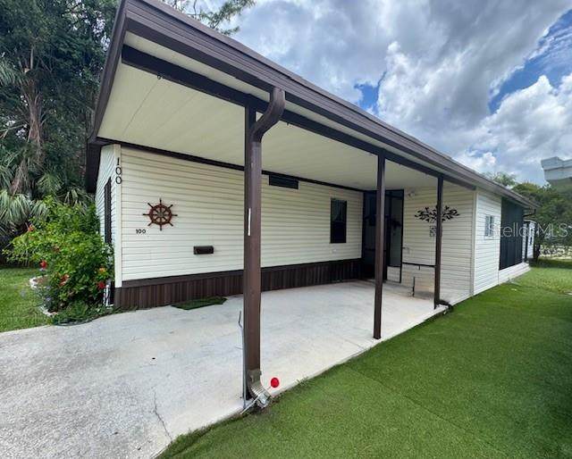 605 Michigan Boulevard - Photo 1